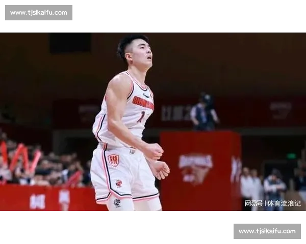 CBA 重磅转会!陈国豪接近加盟山东,辽宁续约张峻豪,张文逸留队 CBA 重磅转会!陈国豪接近加盟山东,辽宁续约张峻豪,张文逸留队