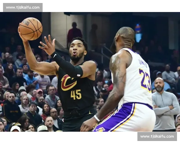 骑士与老鹰的激战 谁将主宰东部季后赛争夺战的命运